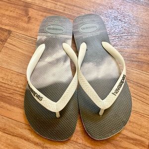 Havaianas men’s flip flops shoes black and white - NEW